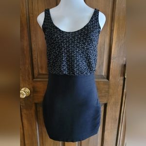 Express Sz S Black & Sliver Sz S Dress P2P 16 W 29 L 36
